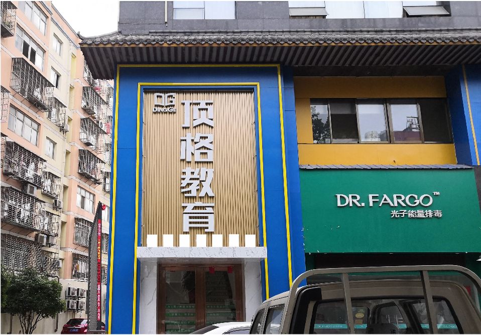 常熟门头设计要符合门店特色。