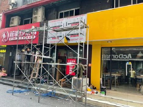 常熟制作广告招牌如何避免它发黄？